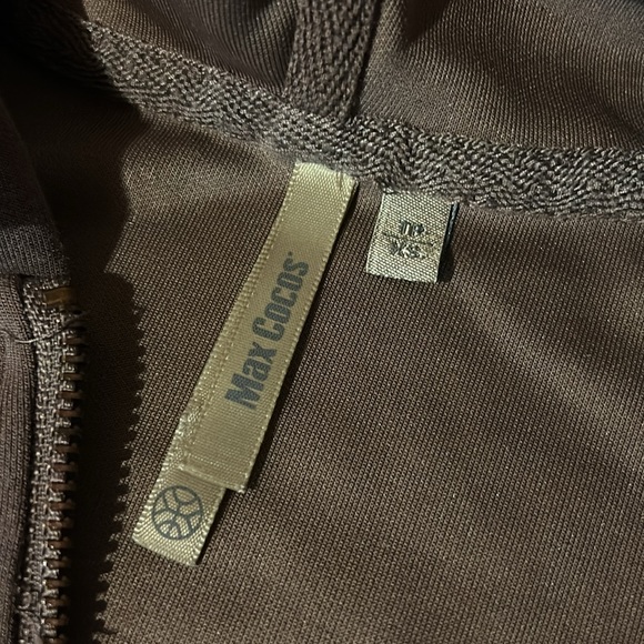 NWOT women’s zip up crop top - Picture 3 of 6